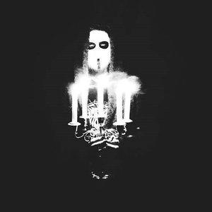 Immagine per 'Erythrite Throne'