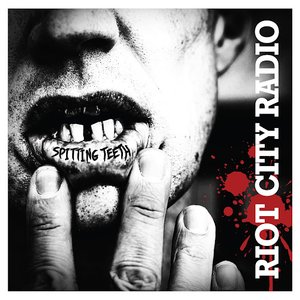 Imagem de 'Spitting Teeth'
