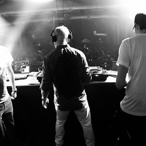 Immagine per 'Above & Beyond'