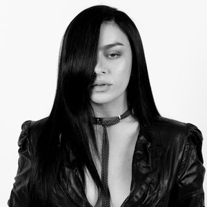 Immagine per 'Charli xcx'