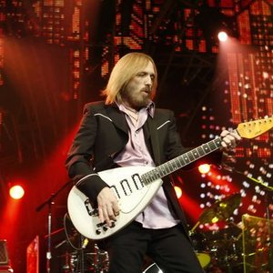 'Tom Petty and The Heartbreakers' için resim