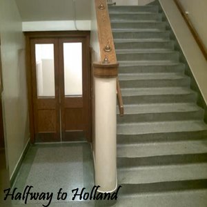 Immagine per 'Halfway To Holland'