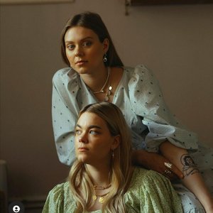 Imagem de 'First Aid Kit'