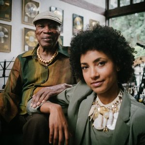 Image for 'Milton Nascimento & Esperanza Spalding'