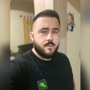 elias_bg