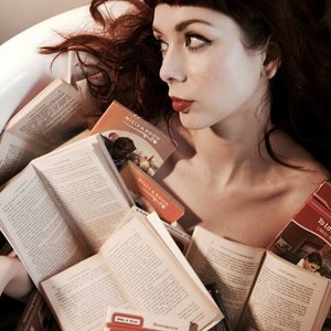 Zdjęcia dla 'The Anchoress'