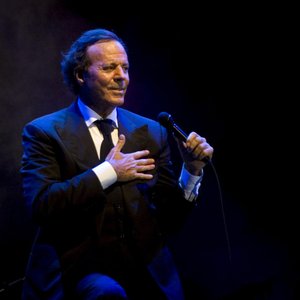 Image for 'Julio Iglesias'