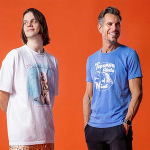 'George Clanton and Nick Hexum' için resim