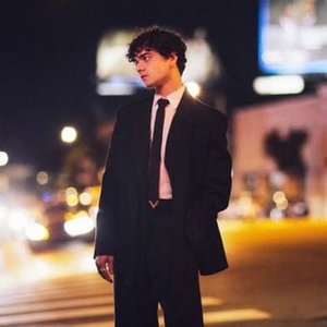 “he never will”的封面