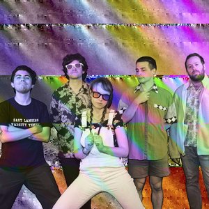 Zdjęcia dla 'Guerilla Toss'