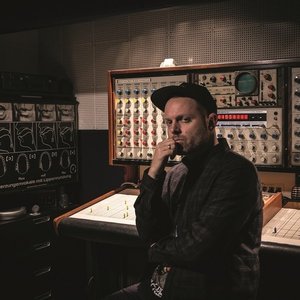 Zdjęcia dla 'DJ Shadow'
