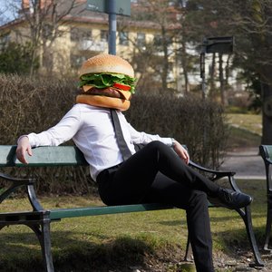 'DJ burgerhead'の画像