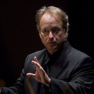 'Joel McNeely' için resim