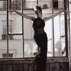 'Mylène Farmer' için resim