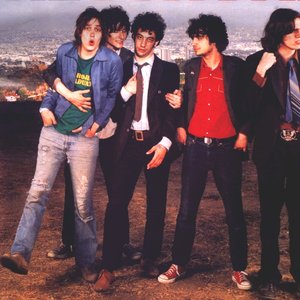 Immagine per 'The Strokes'