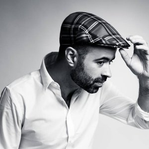 'Rodrigo Campos' için resim