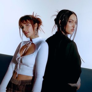 Imagem de 'Milk & Bone'