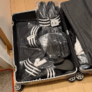 Image for 'ADILETTEN'