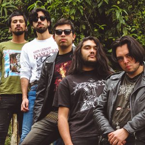 Zdjęcia dla 'Critical Defiance'
