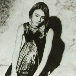 'Andrea Parker' için resim