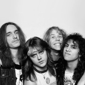 “Metallica”的封面