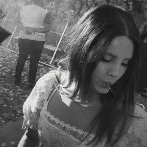 Изображение для 'Meet Me in The Pale Moonlight'