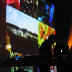 'DJ Shadow' için resim