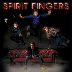“Spirit Fingers”的封面