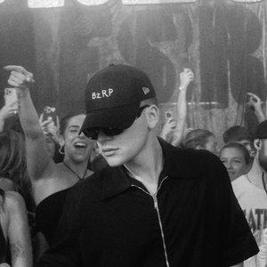 “Bizarrap”的封面