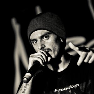 Zdjęcia dla 'Eduardo Taddeo'