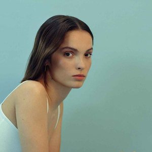 'Lola Le Lann' için resim