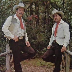 Image for 'Los Invasores de Nuevo León'
