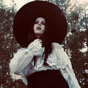 Immagine per 'Chelsea Wolfe'