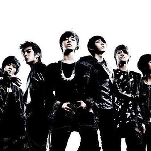Immagine per 'B2ST (비스트)'