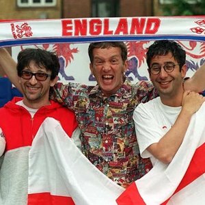 “Baddiel, Skinner & Lightning Seeds”的封面