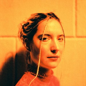Изображение для 'Hannah Archambault'